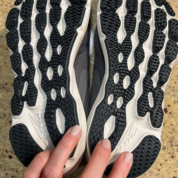 NWOB Altra Womens Provision 7 Grey Running Shoes Sneakers Size 8.5 - Picture 4 of 8